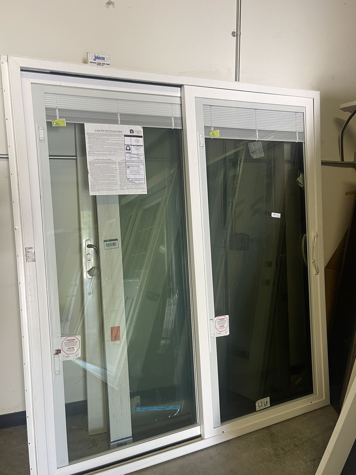 JELD-WEN 60 in. x 80 in. V-4500 White Vinyl Left-Hand Full Lite Sliding Patio Door w/Internal Blinds