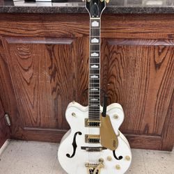 Gretsch Electomatic Hollow body Electric Guitar 