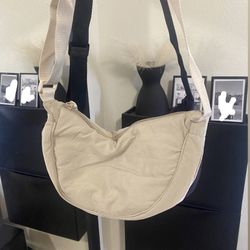 Crescent Crossbody Bag Uniqlo Dupe for Sale in Glendale, AZ - OfferUp