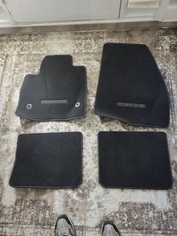 Floor Mats - GMC