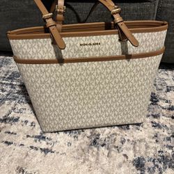 MK Purse 