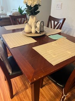 Dining set