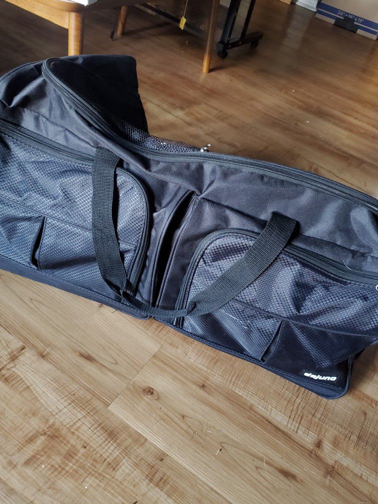 Large Duffle Bag / Luggage 