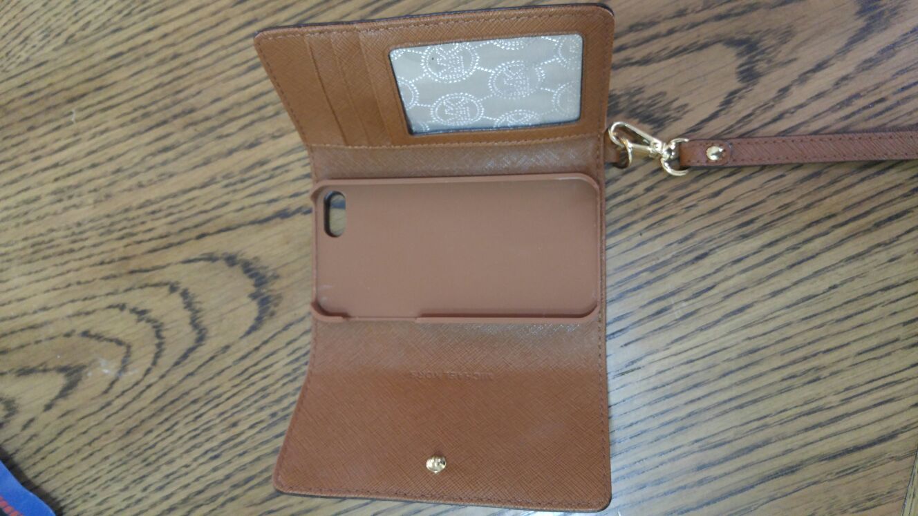 Michael Kors iphone 5 case and wallet for Sale in West Palm Beach, FL -  OfferUp