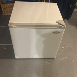 Haier Mini Fridge