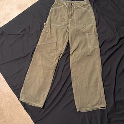 Women’s Green Cargo Pants
