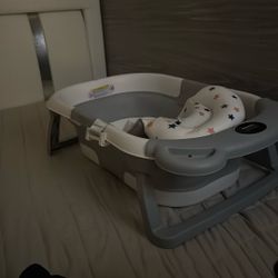 Collapsible Baby Bathtub For New Borns To Toddler 