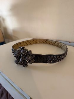 B.B. Simon Skull Buckle Leather Belt – Swarovski Style Crystals – Size 33