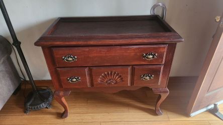 Vintage Queen Anne-style wooden lowboy dresser