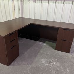 Right side return L desk
