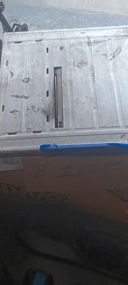 Tile cutter