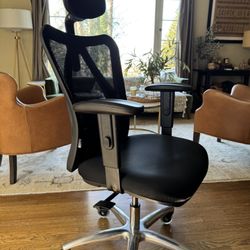 Desk Chair - Like New