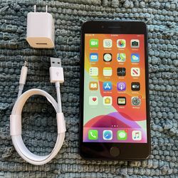 Iphone 8 PLUS UNLOCKED 64 Gb Great Condition