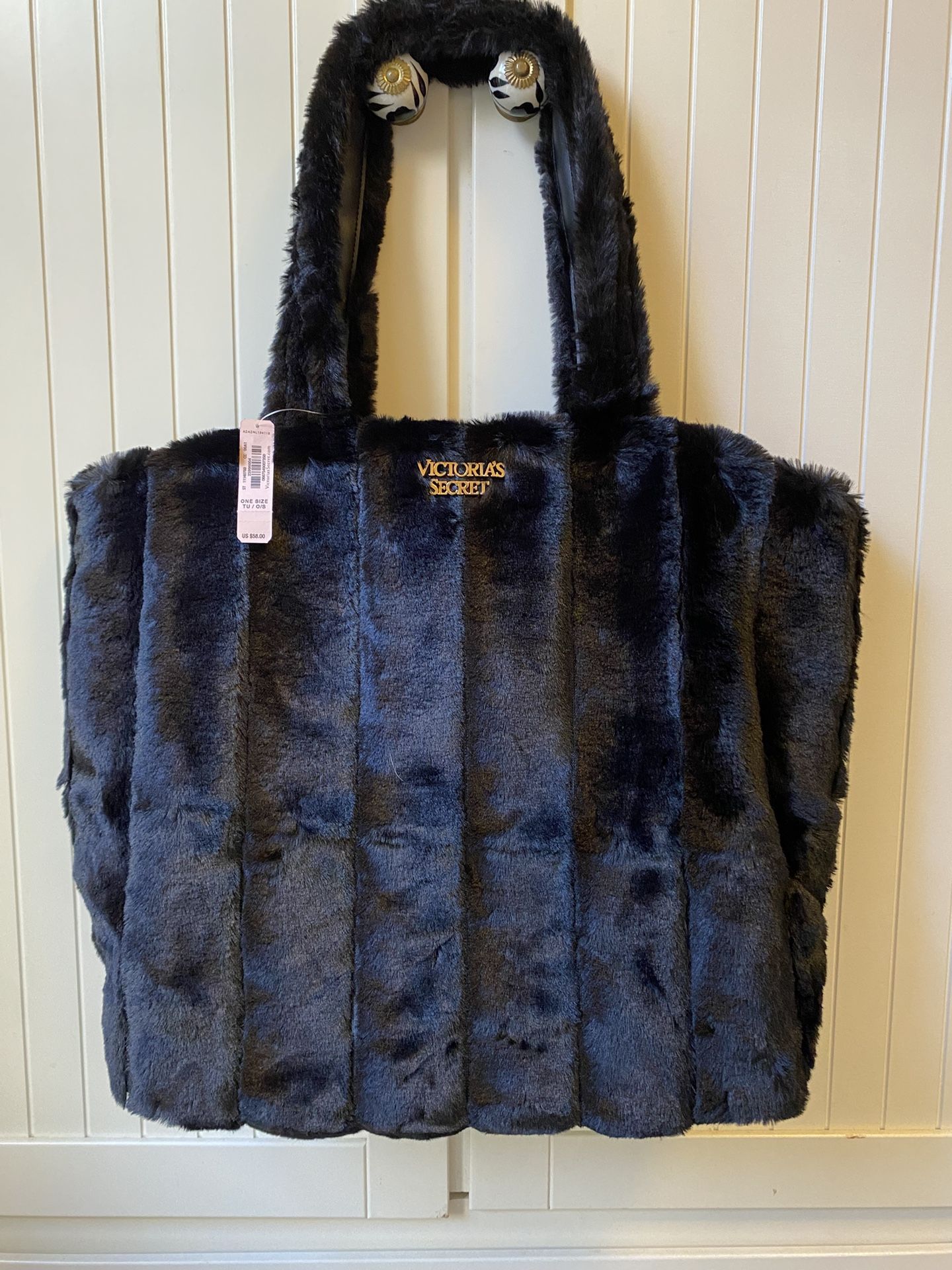 Brand new! Victoria’s Secret Faux Fur Handbag / Purse / Tote Bag 