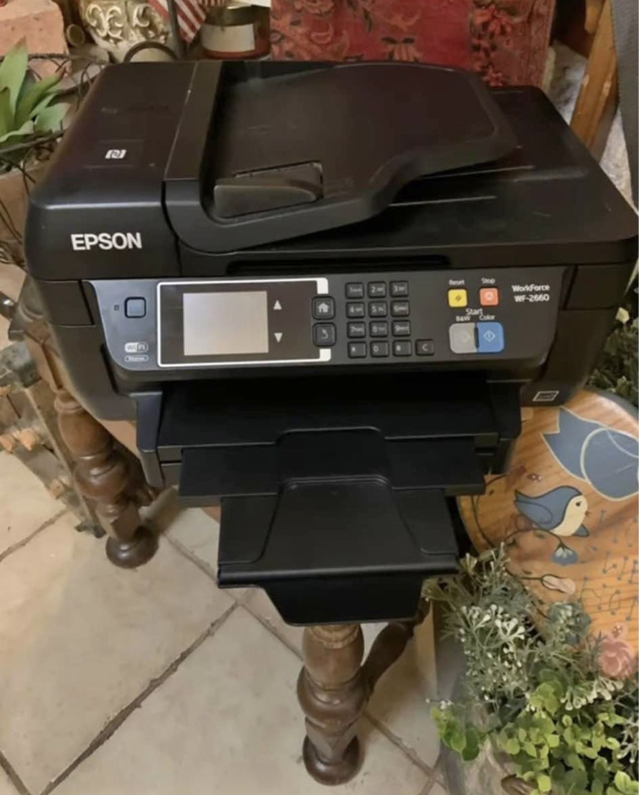 Epson 2660 Needs printer heads cleaning. Comes with cleaning kit & some ink.