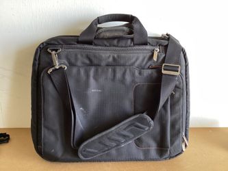 Briggs and Riley TravelWare Briefcase Laptop Case with Pockets and Compartments Galore