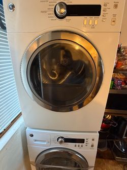 Washer and dryer stackable