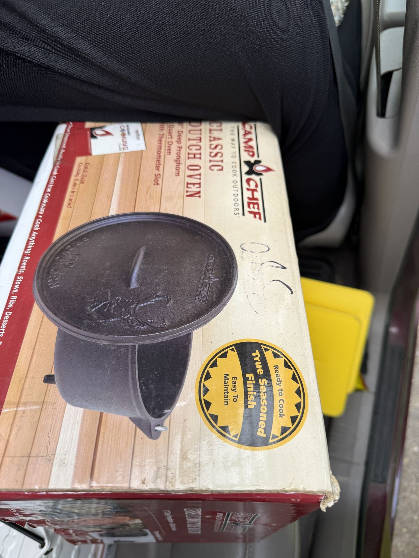 Camp Chef Classic 10 Inch Dutch Oven