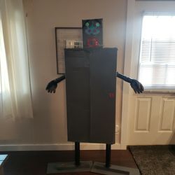 Life Size Robot