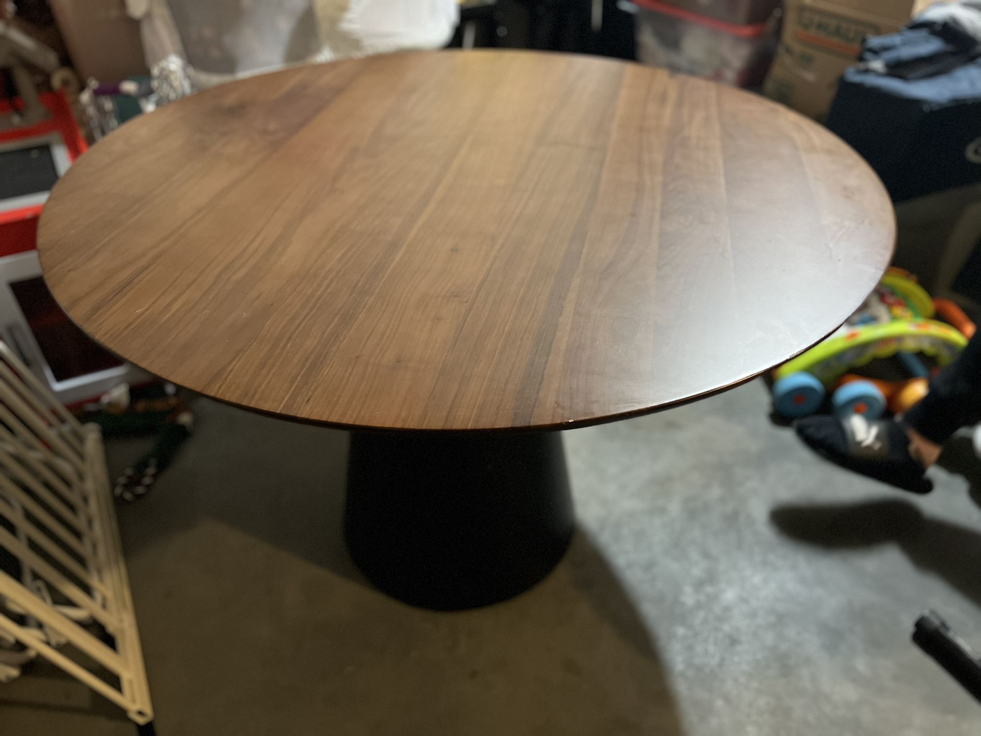Wooden Round Kitchen Table