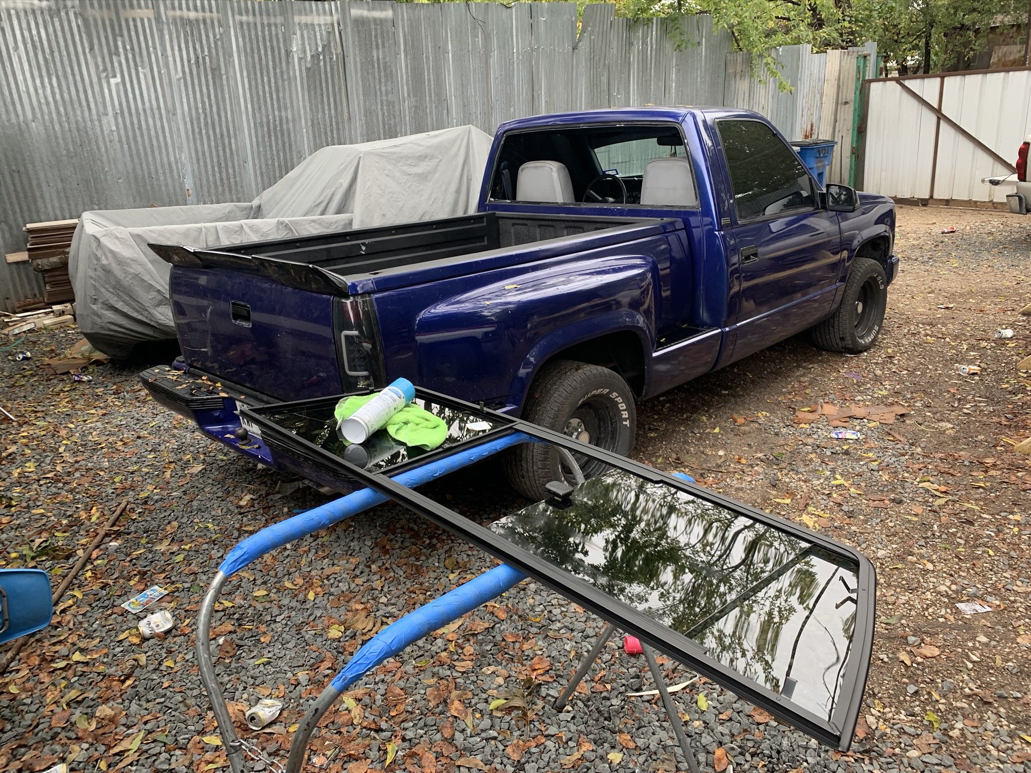Auto glass