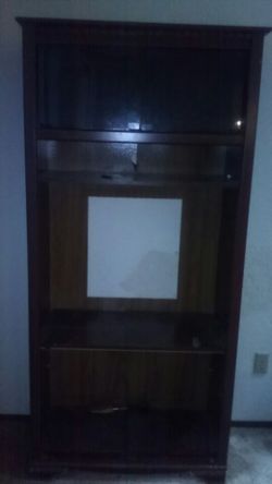 Entertainment center