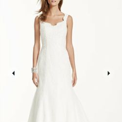 David's Bridal Ivory Tank Tulle Trumpet Wedding Dress With Lace Detail Size 8