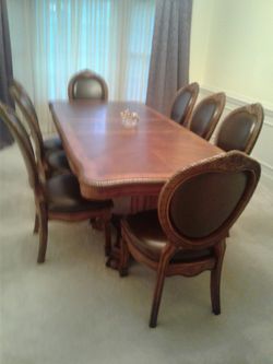 Beautiful dining set table extended inn with eight cheers