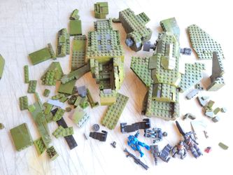 Parts Incomplete Mega Bloks Construx Halo UNSC Pelican Air Dropship w/ Mini Figu