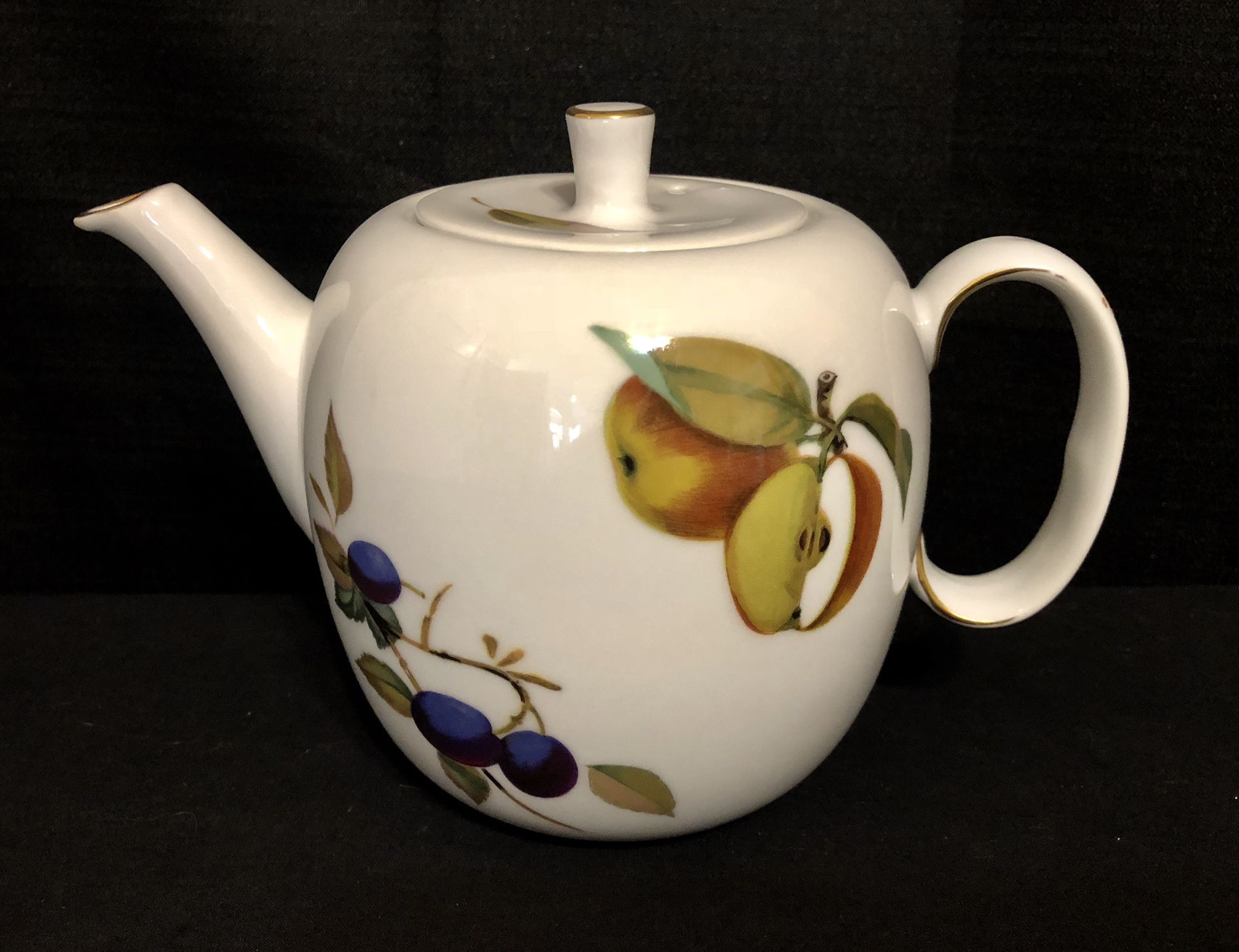Royal Worcester EVESHAM Teapot Tea Pot and Lid Made in England