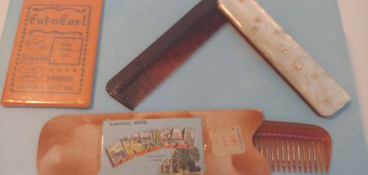 VINTAGE SOUVENIRS LOT