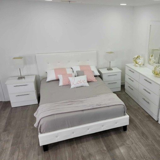 Brand New Bedroom Set with Mattress / Juego de Cuarto con Colchón Nuevo a Estrenar....Fast Delivery 🚚