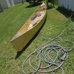 Old School Canoe 20 Ft
