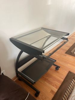 Computer desk