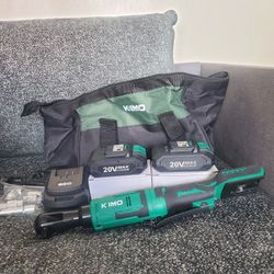 Llave de Trinquete inalambrica de 74 Lbs de Torque Con 2 Baterias Cargador Juego de dados y Bolsa