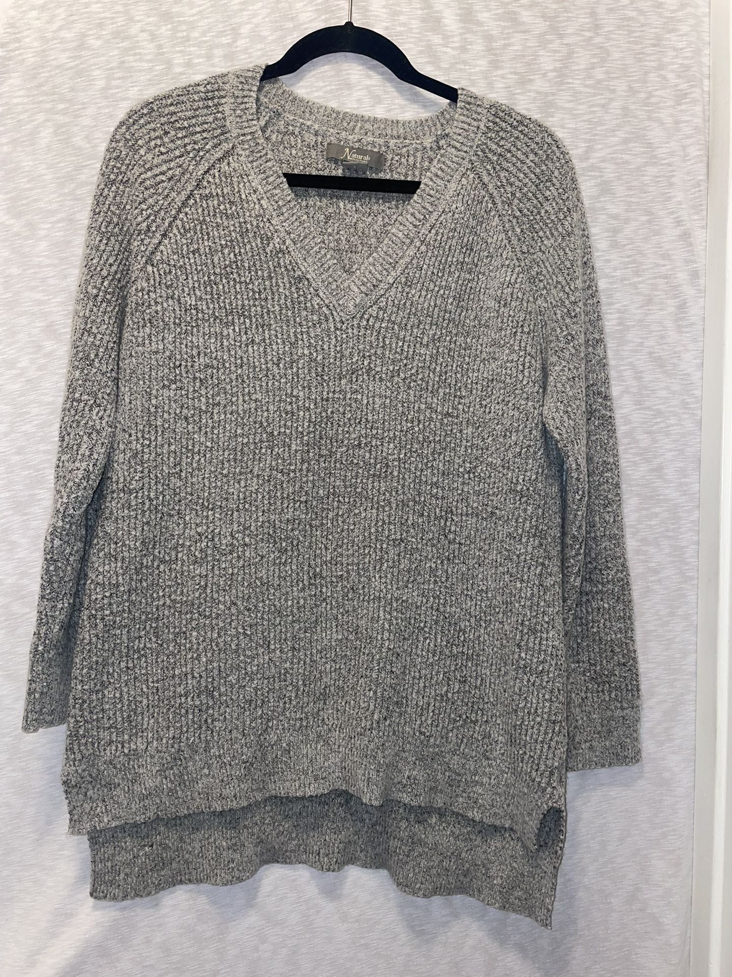 Natural Reflections Women’s Grey Sweater Large