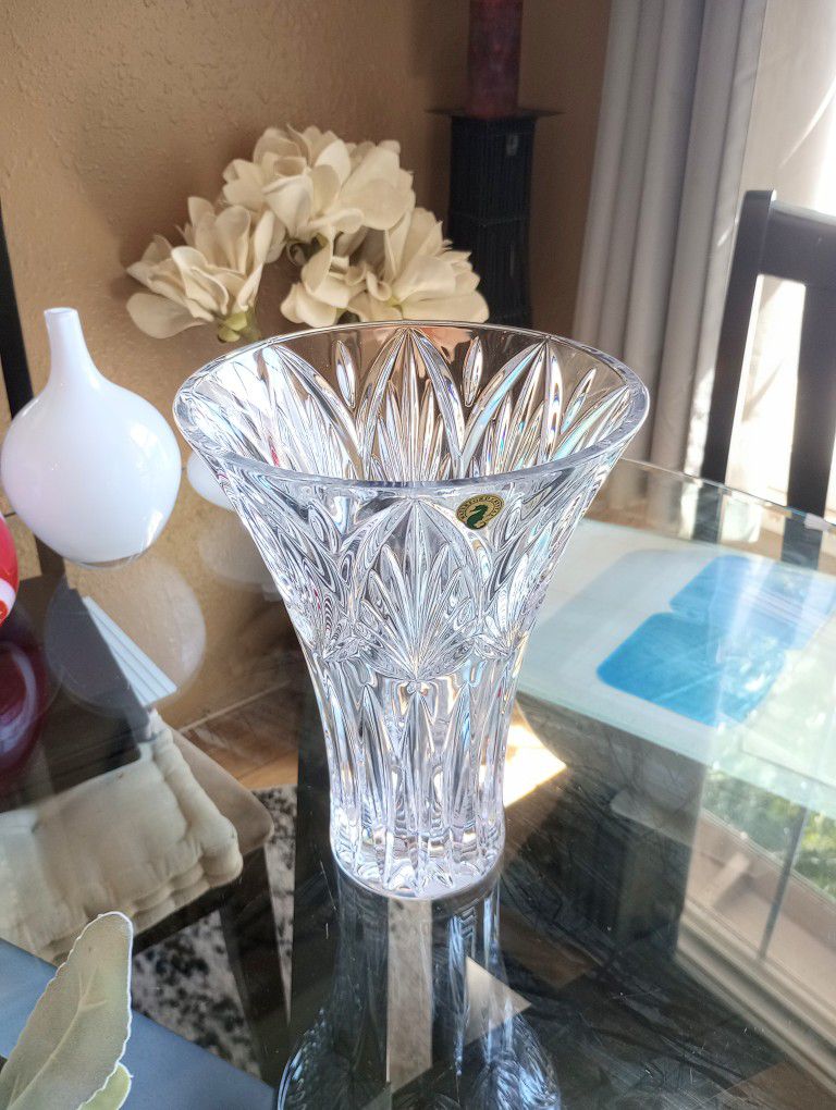 Genuine Waterford Crystal Vase (NEW IN BOX)