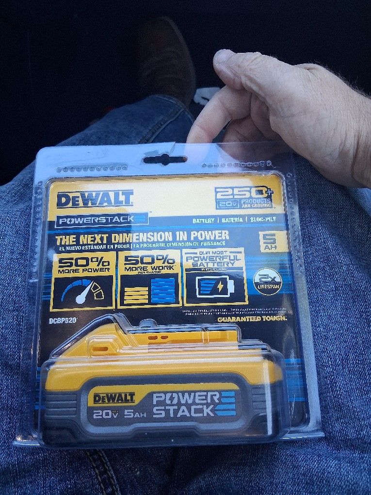 NEW DeWalt 20V 5AH POWERSTACK BATTERIES