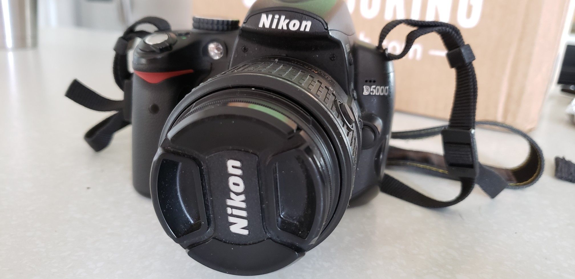 Nikon D5000