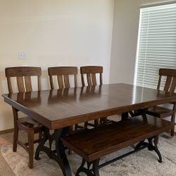 table and chairs