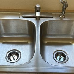Stainless Steel Kitchen Sink With Faucet… Never Used 