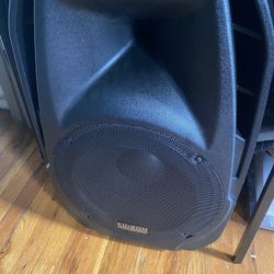 Edison M2000+ Powered Speakers (with Stands) And Pioneer Rev 1 Controller 