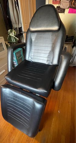 Esthetician or Lash Artist Chair/Table