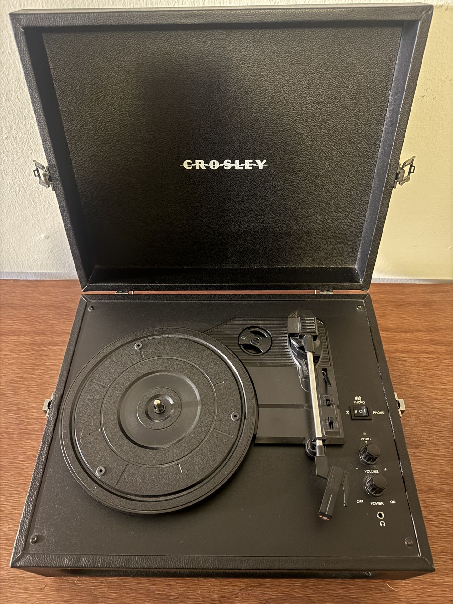Black Crosley Record Player