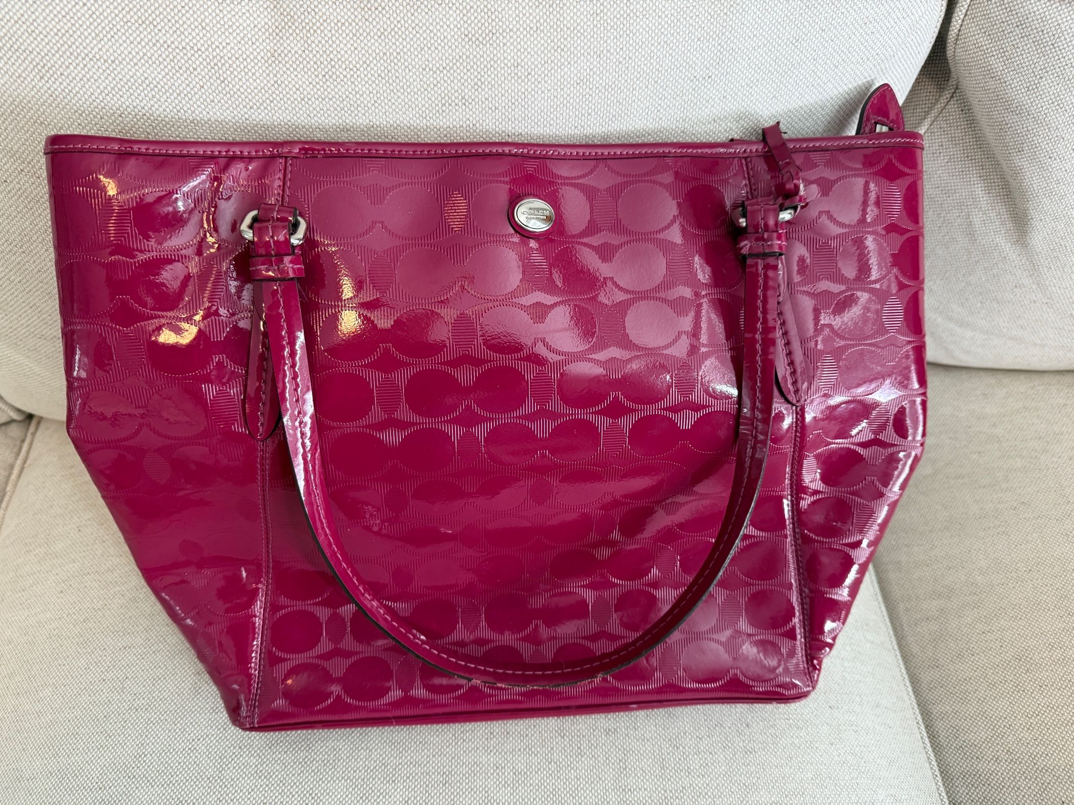 COACH Peyton PATENT LEATHER BURGUNDY Leather Zip Top Tote - No E1481-F32581