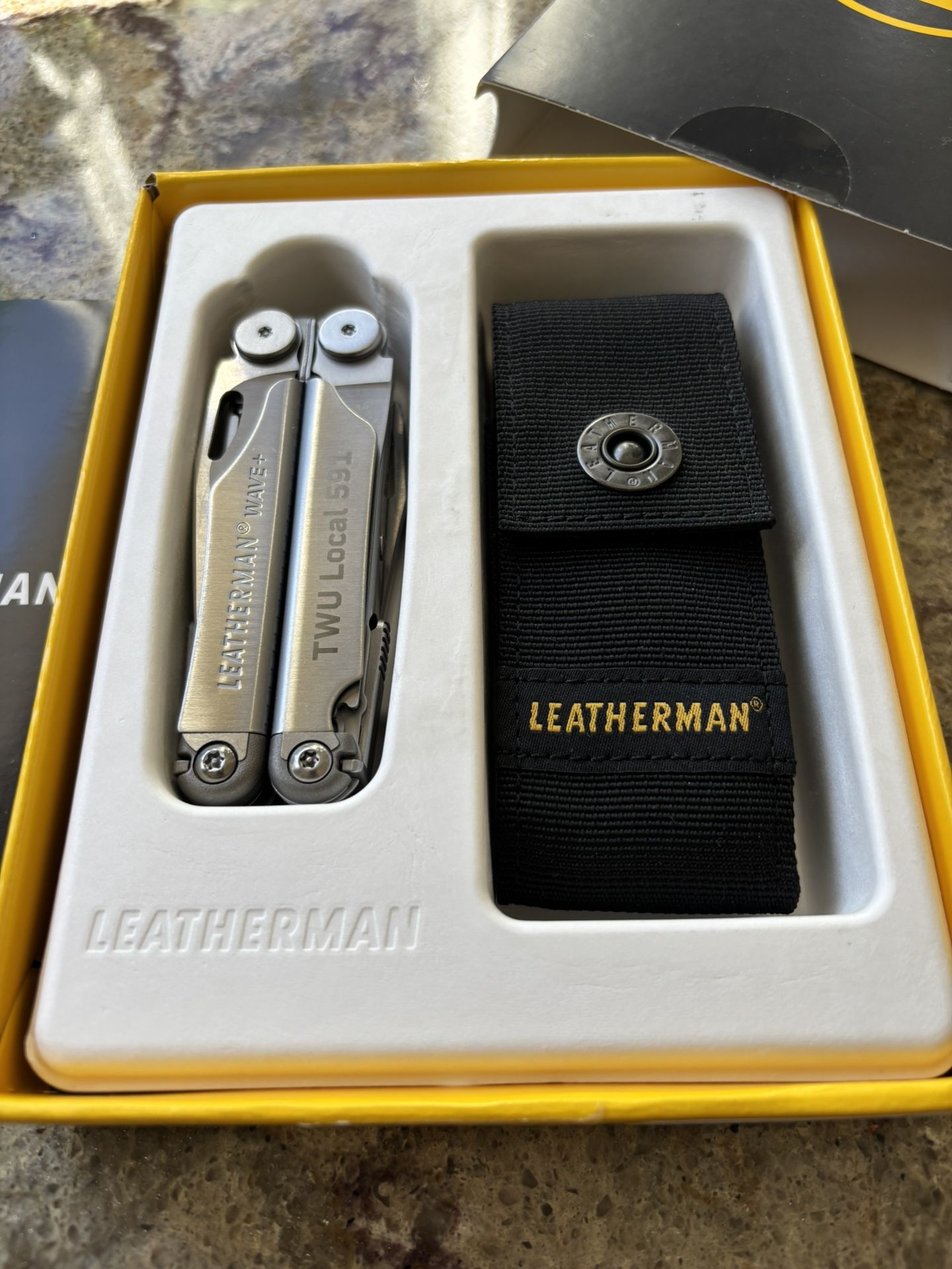 Leatherman Wave Plus 832531 Multi-Tool 18-in-1 Function Nylon Stainless Steel