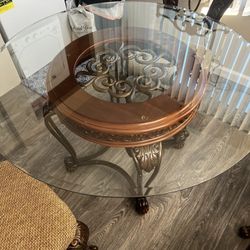 Beautiful Glass Table With Four Chairs