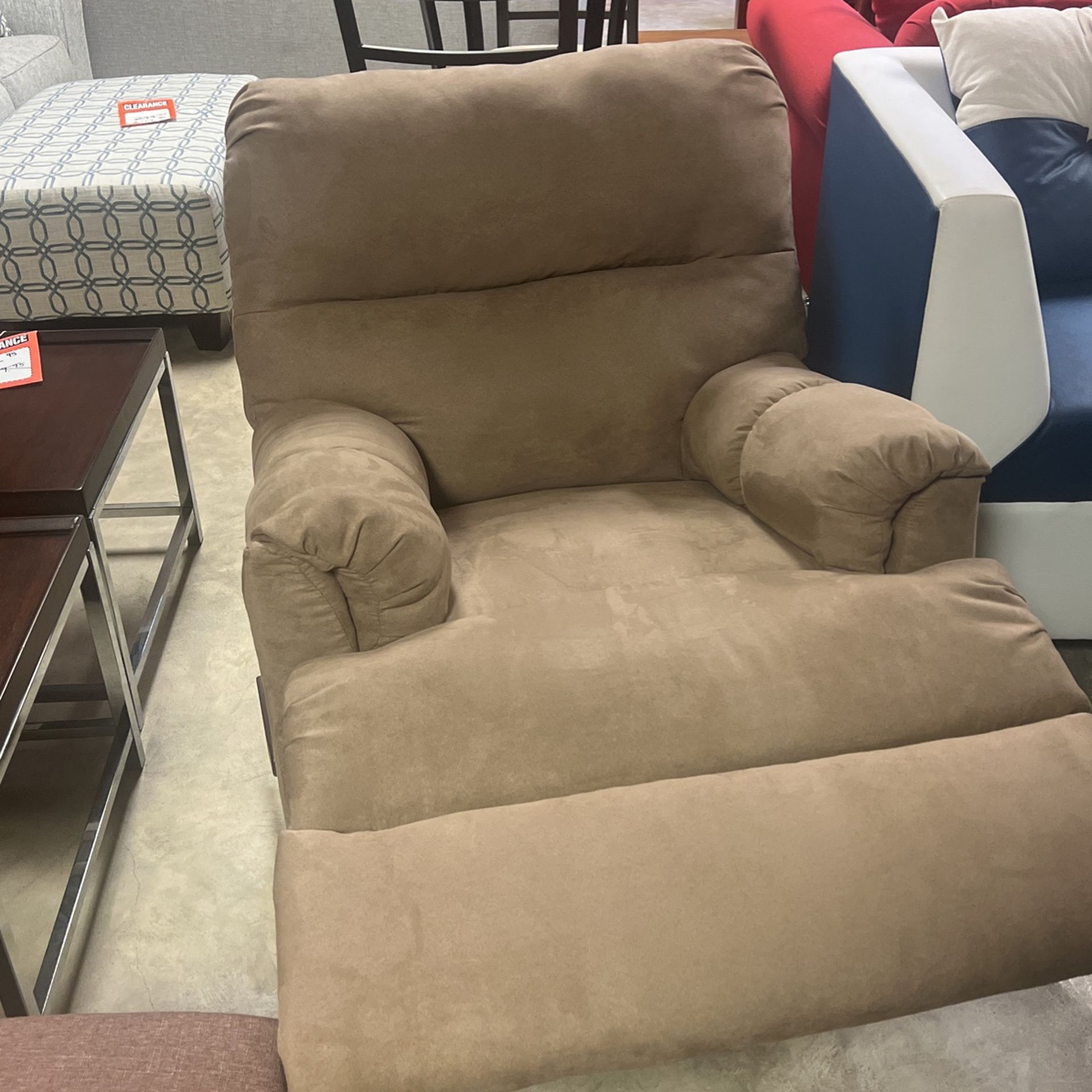 Recliners in stock ready to go $350 up