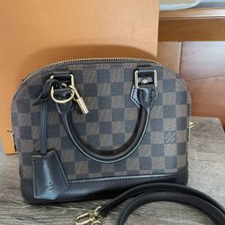Louis Vuitton Alma