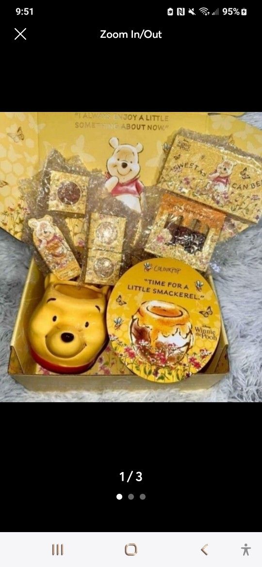 Disney Winnie the Pooh PR Collection with box